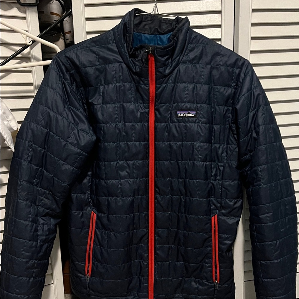 Patagonia Nano Puff full zip Men's Dark Blue with Red Trim